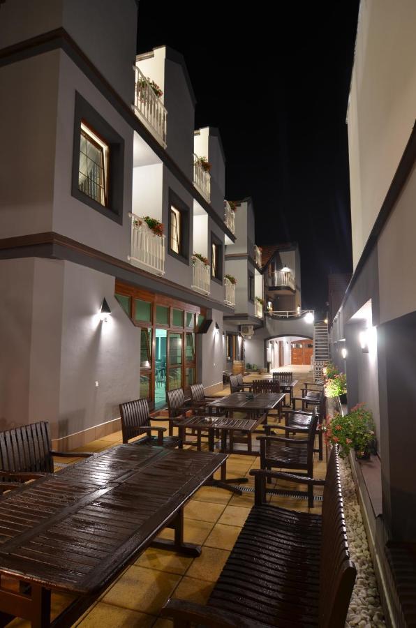 Penzion Pod Radnici Hustopece Exterior photo