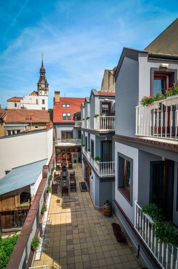 Penzion Pod Radnici Hustopece Exterior photo